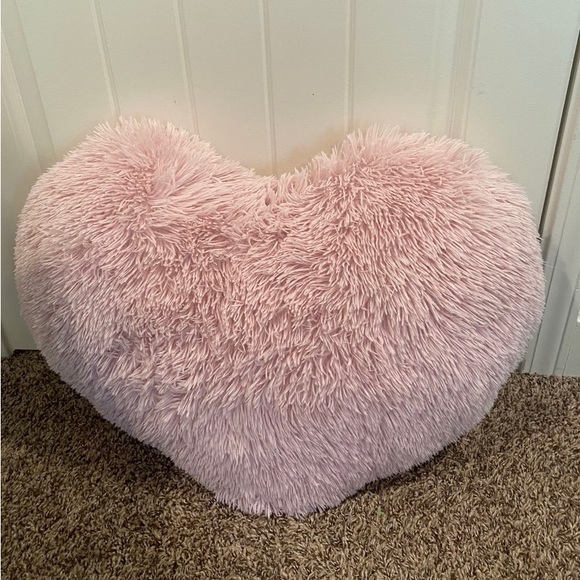 Pink heart pillow - Picture 2 of 2